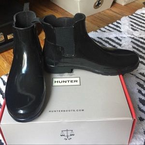 🌂 Hunter Chelsea boots **glossy black**